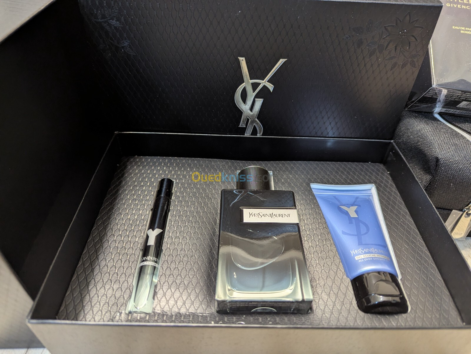 Coffret Yves Saint Laurent Y Eau de Parfum 