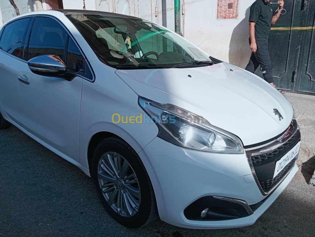 Peugeot 208 2016 Allure