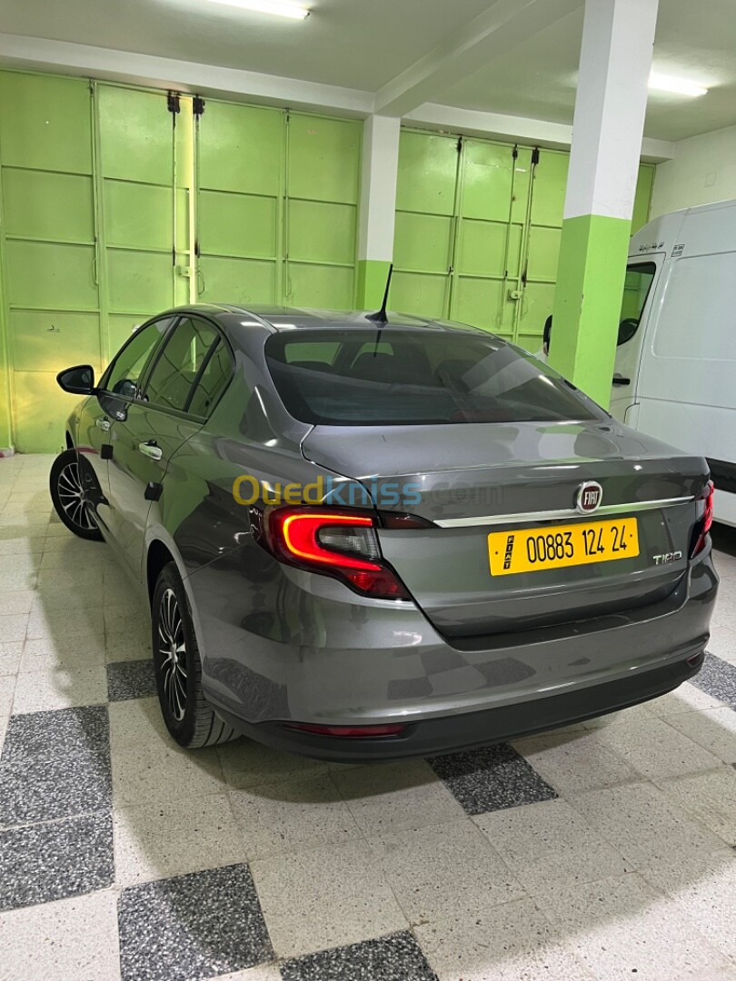 Fiat Tipo Sedan 2024 airban plus