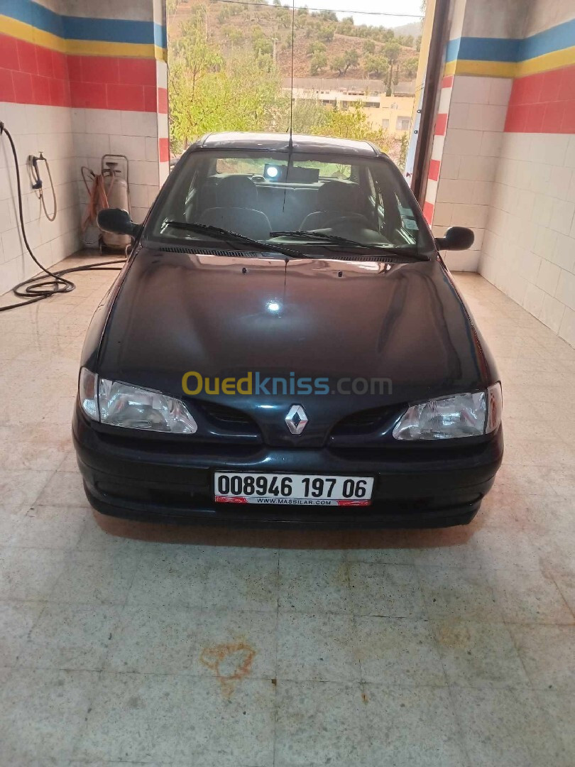 Renault Megane 1 1997 Classic