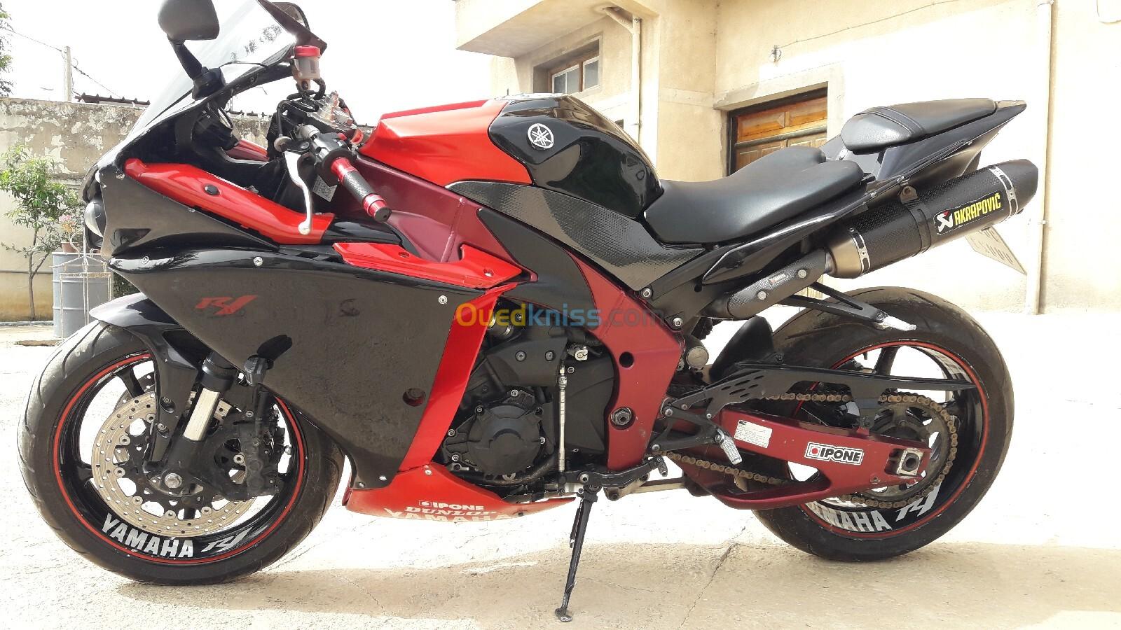 YAMAHA R1 2009