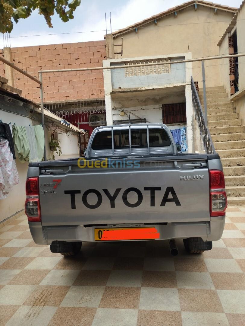 Toyota Hilux 2015 