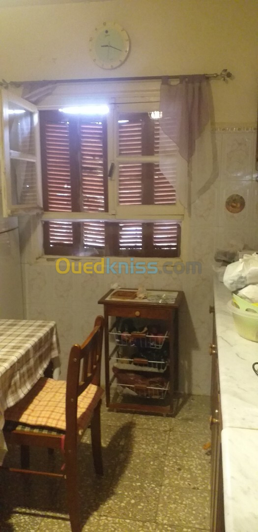 Echange Appartement F4 Tipaza Bou ismail