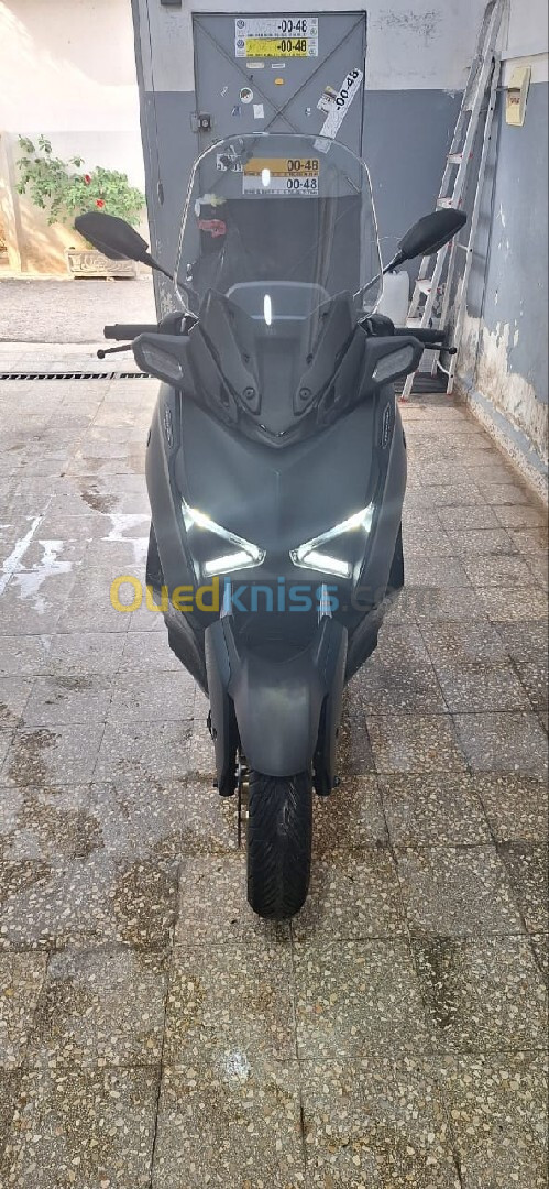 Yamaha Xmax 300 2023