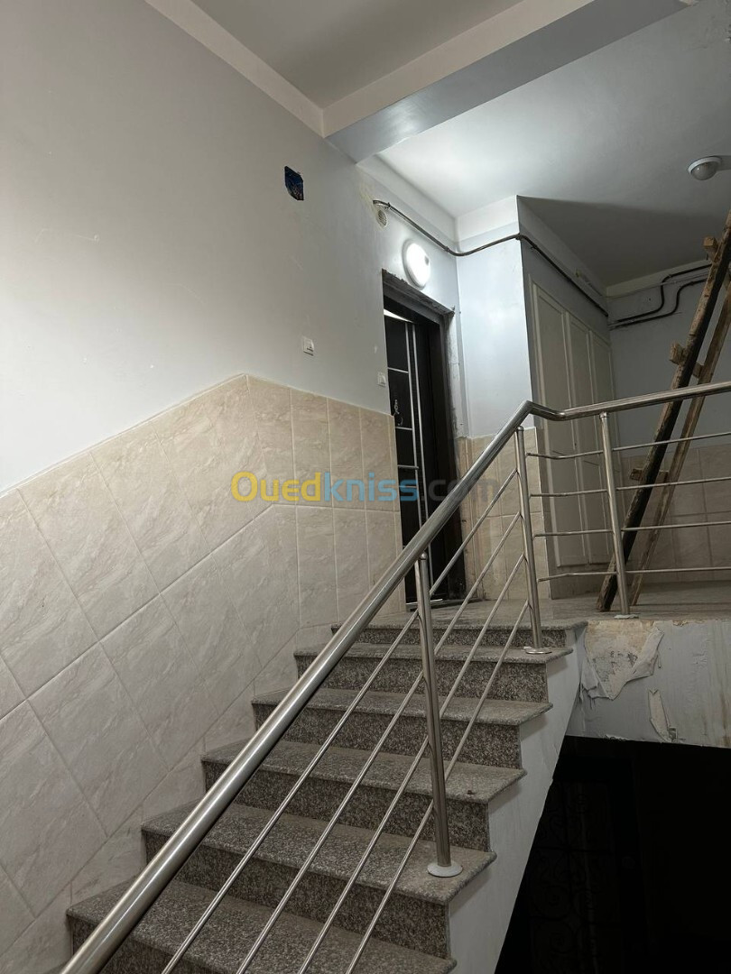 Vente Appartement F4 Alger Bordj el bahri