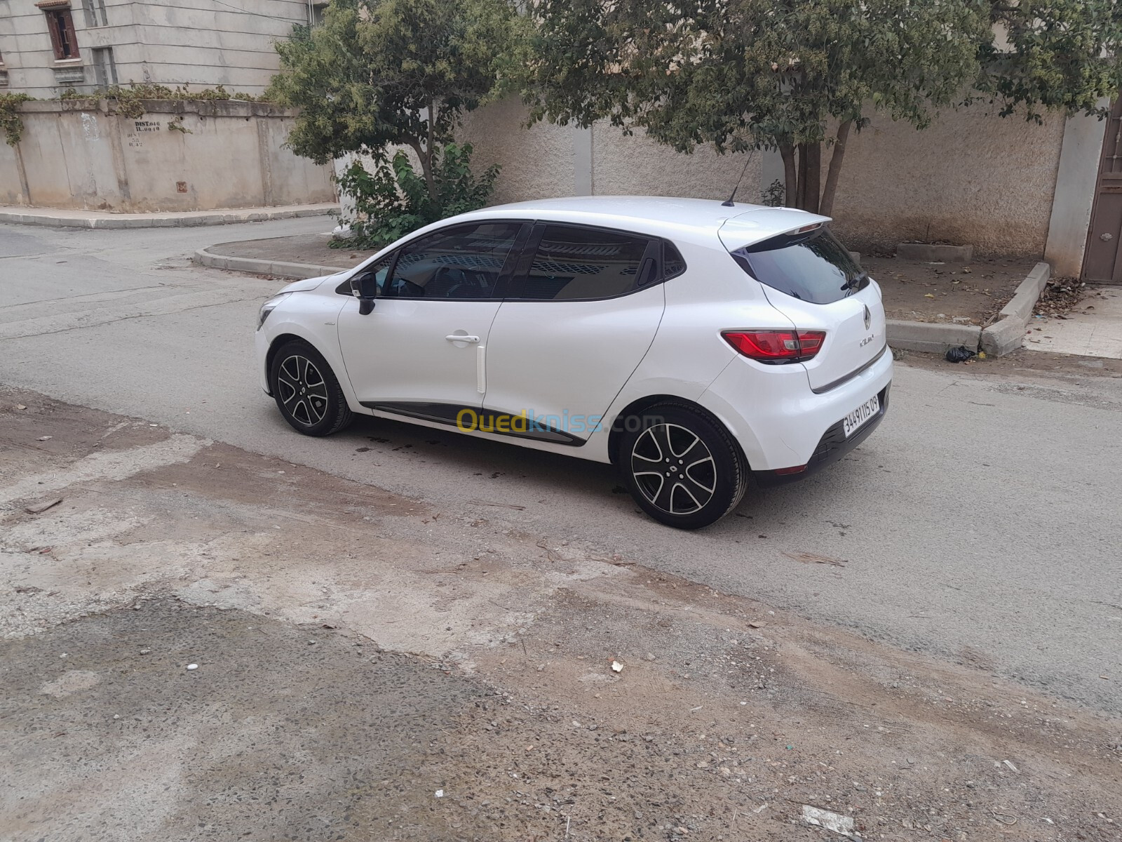 Renault Clio 4 2015 Limited 2