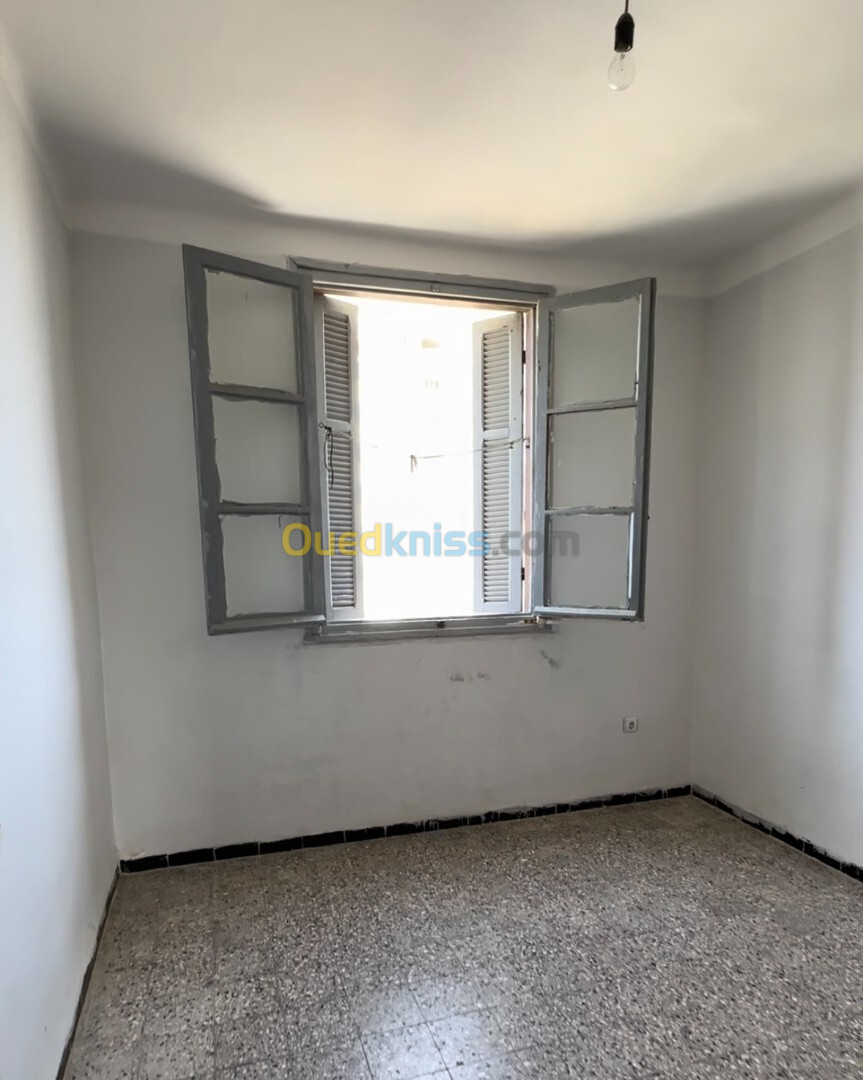 Vente Appartement F3 Jijel Jijel