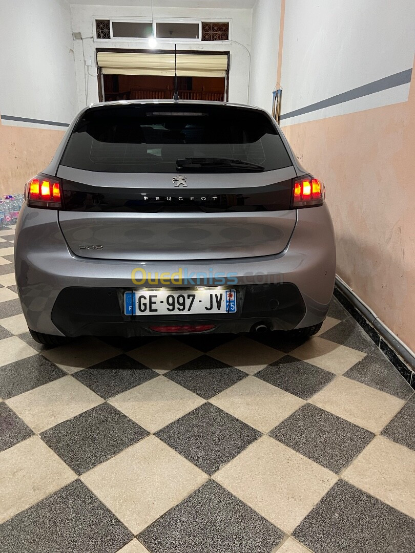 Peugeot 208 2022 Active Facelift