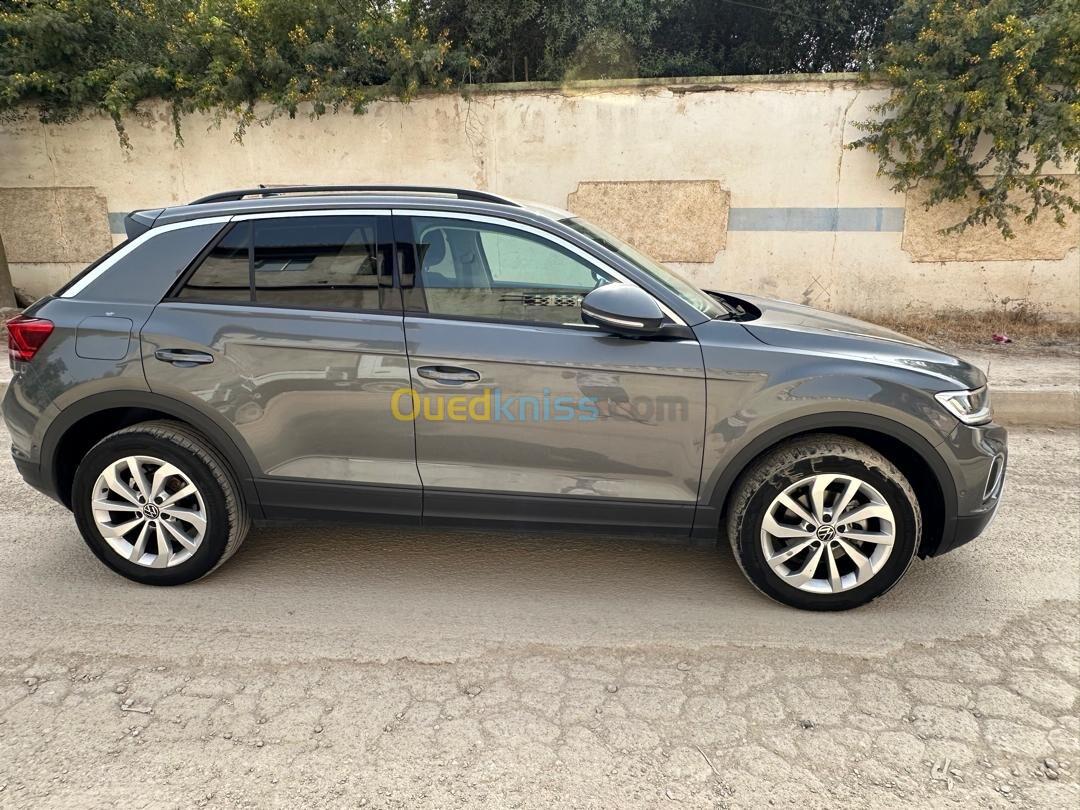 Volkswagen T-Roc 2023 Life