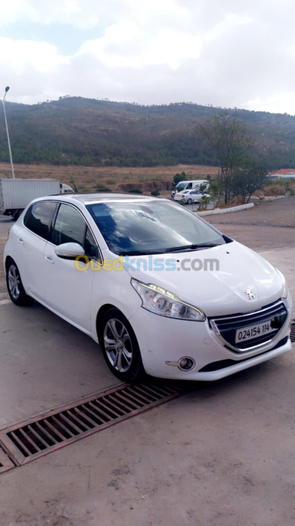 Peugeot 208 2014 Allure