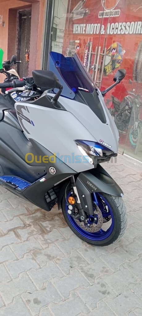 Yamaha T max 560 2022