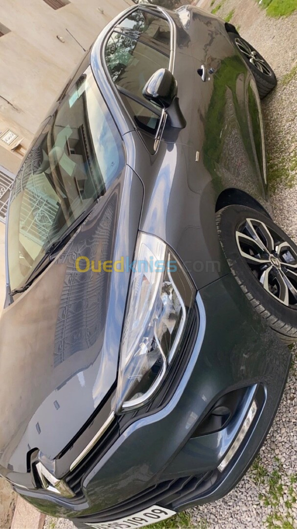 Renault Clio 4 2019 Limited 2