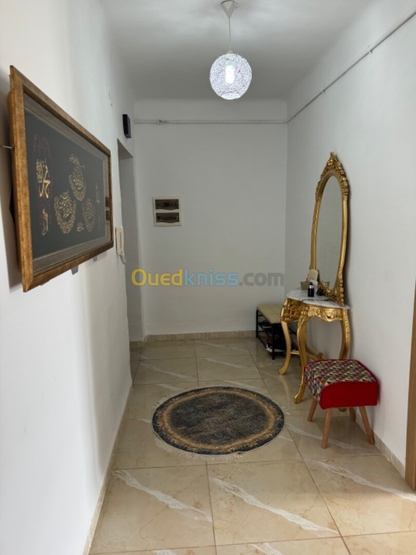 Location Appartement F4 Alger Rahmania