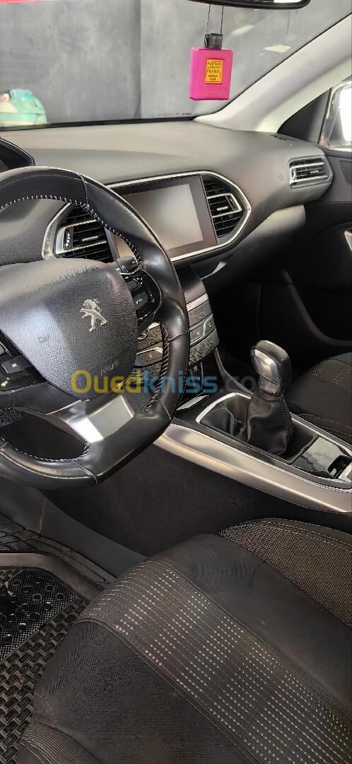 Peugeot 308 2015 Allure