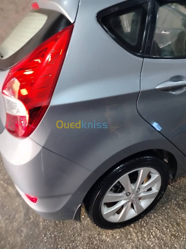 Hyundai Accent RB  4 portes 2018 Accent RB  4 portes