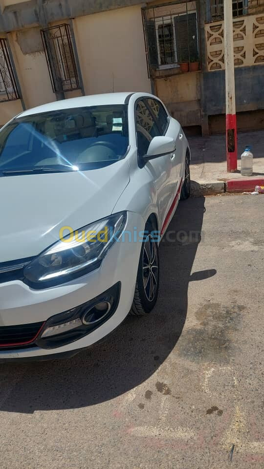 Renault Megane 3 2014 New Play