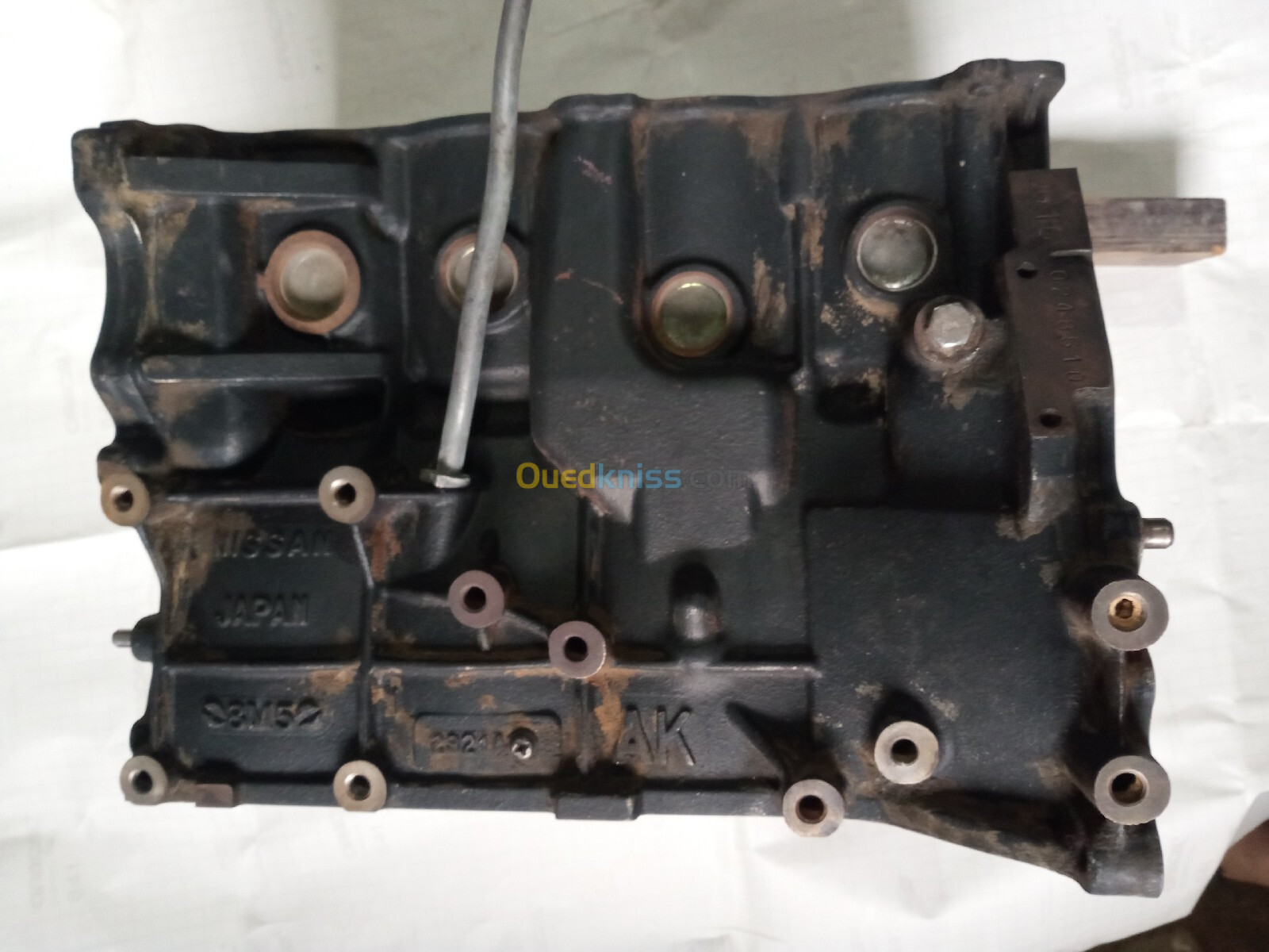 Pièce moteur Nissan Sunny B10