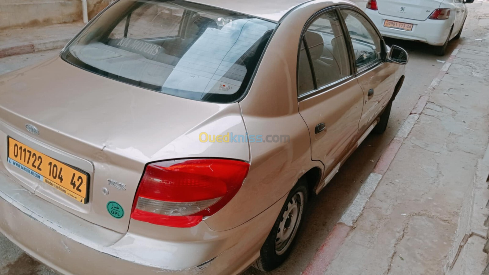 Kia rio 2004 4 porte