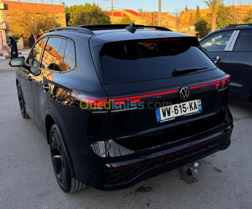 Volkswagen Tiguan 2024 Pack Black