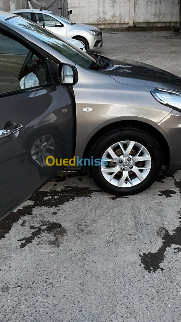 Nissan Sunny 2015 Acenta pack