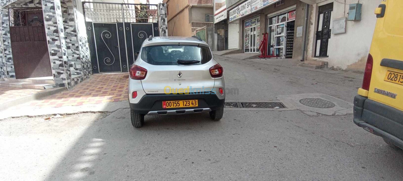 Renault KWID 2023 OUTSIDER