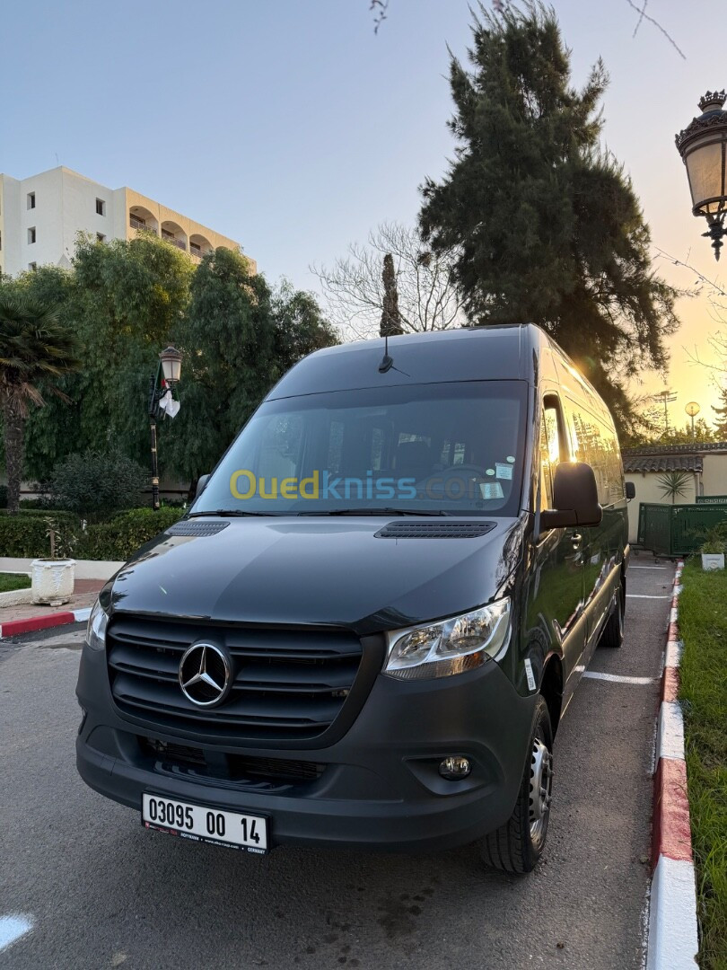 Location bus vip MERSEDES SPRINTER 