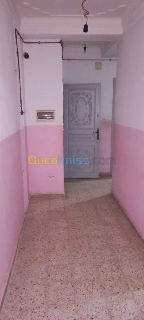 Location Appartement F2 Alger Khraissia