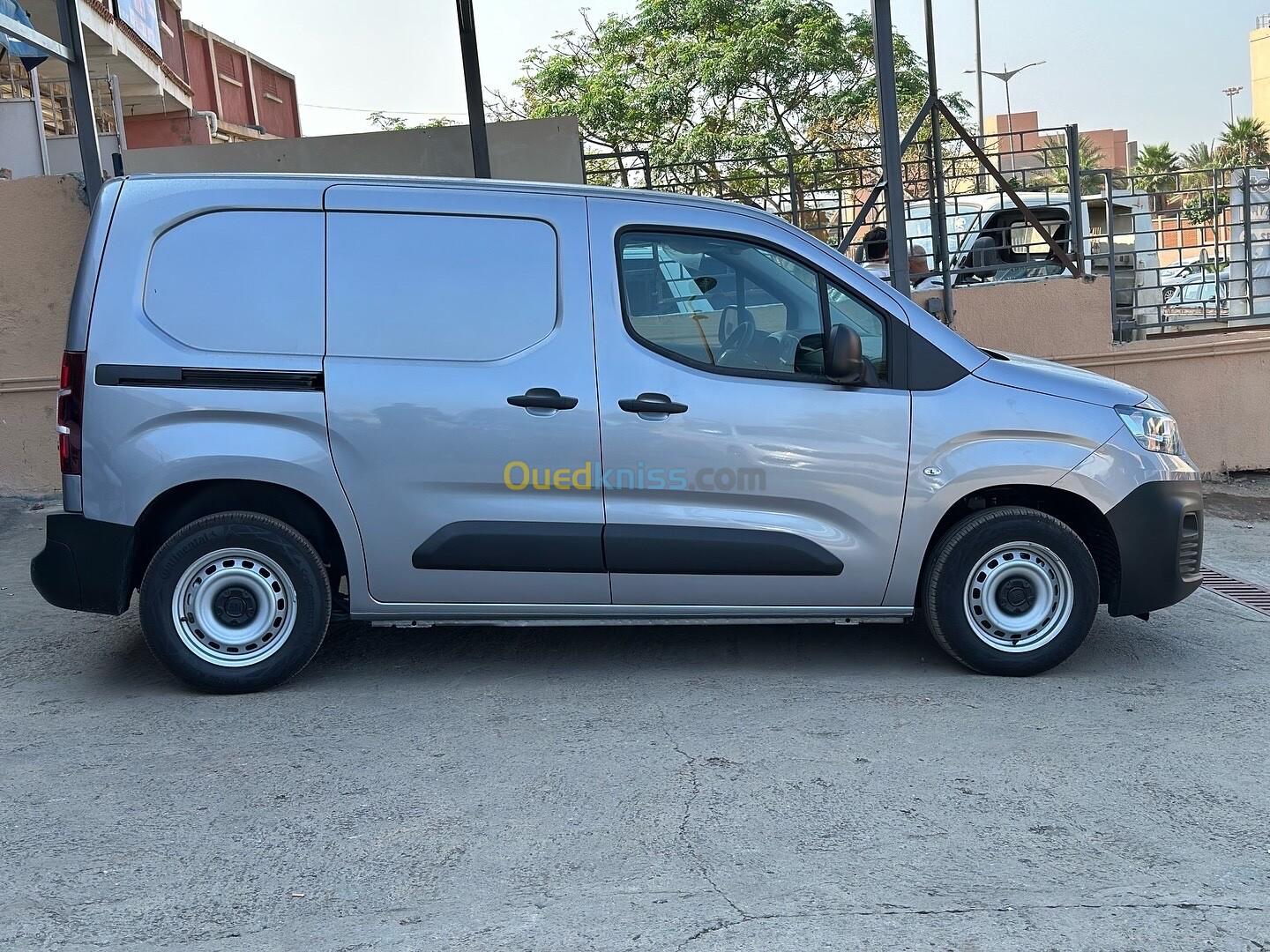 Fiat DOBLO 2024 Dz