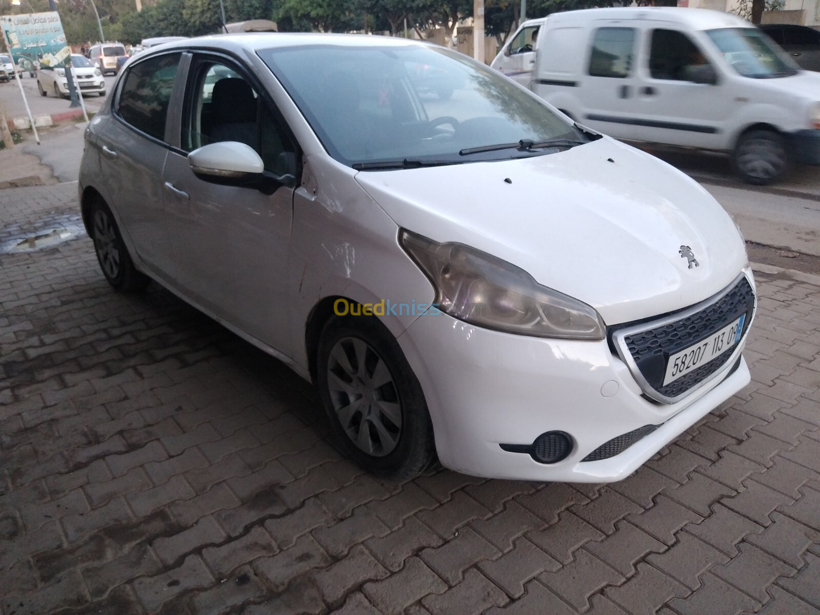 Peugeot 208 2013 Access