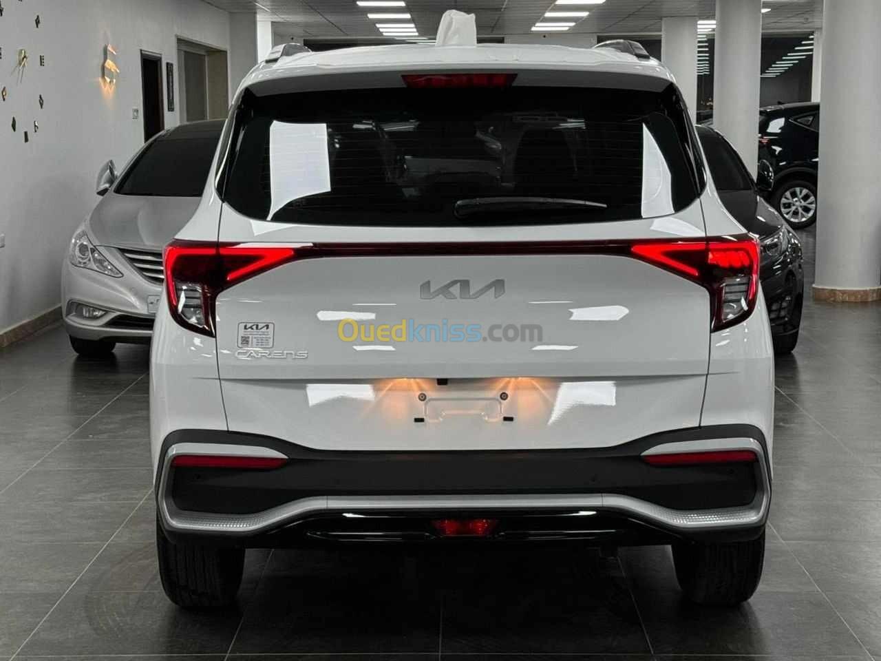 Kia Carens 2024 