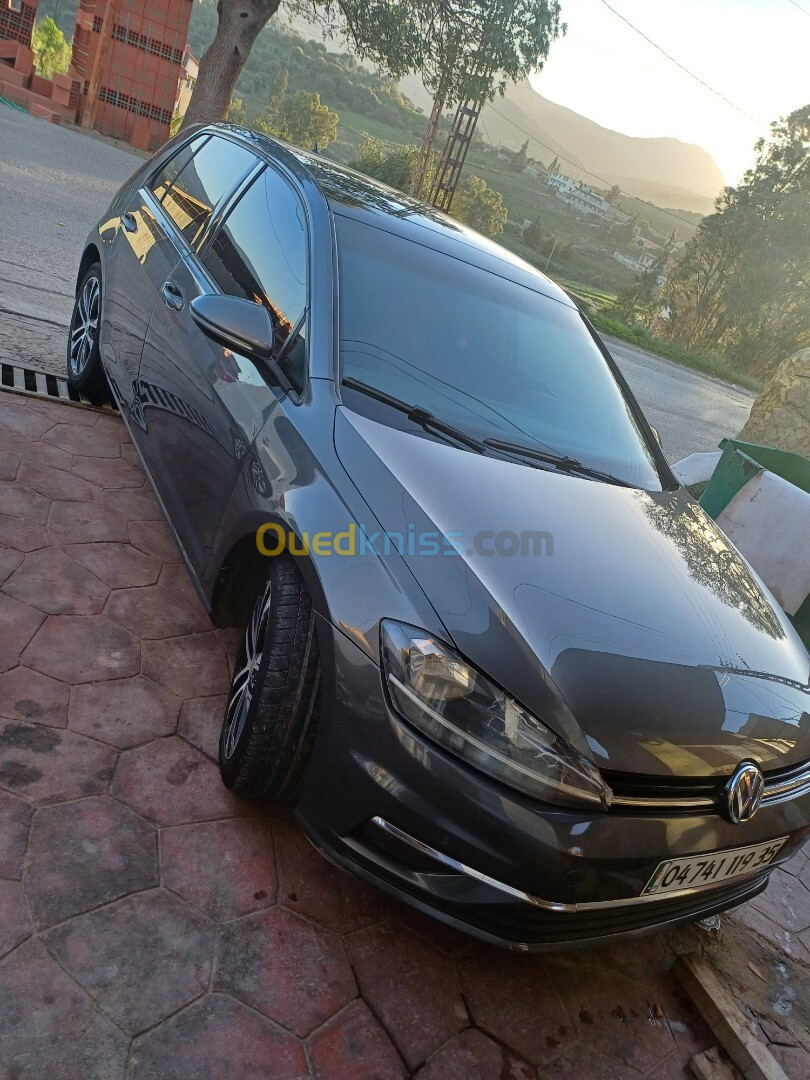 Volkswagen Golf 7 2019 Trendline +