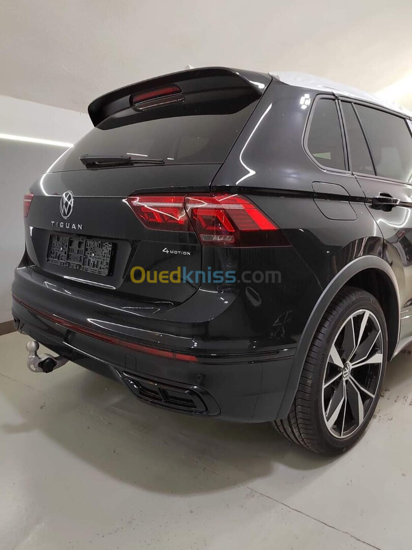 Volkswagen TIGUAN 2024 R line triple black