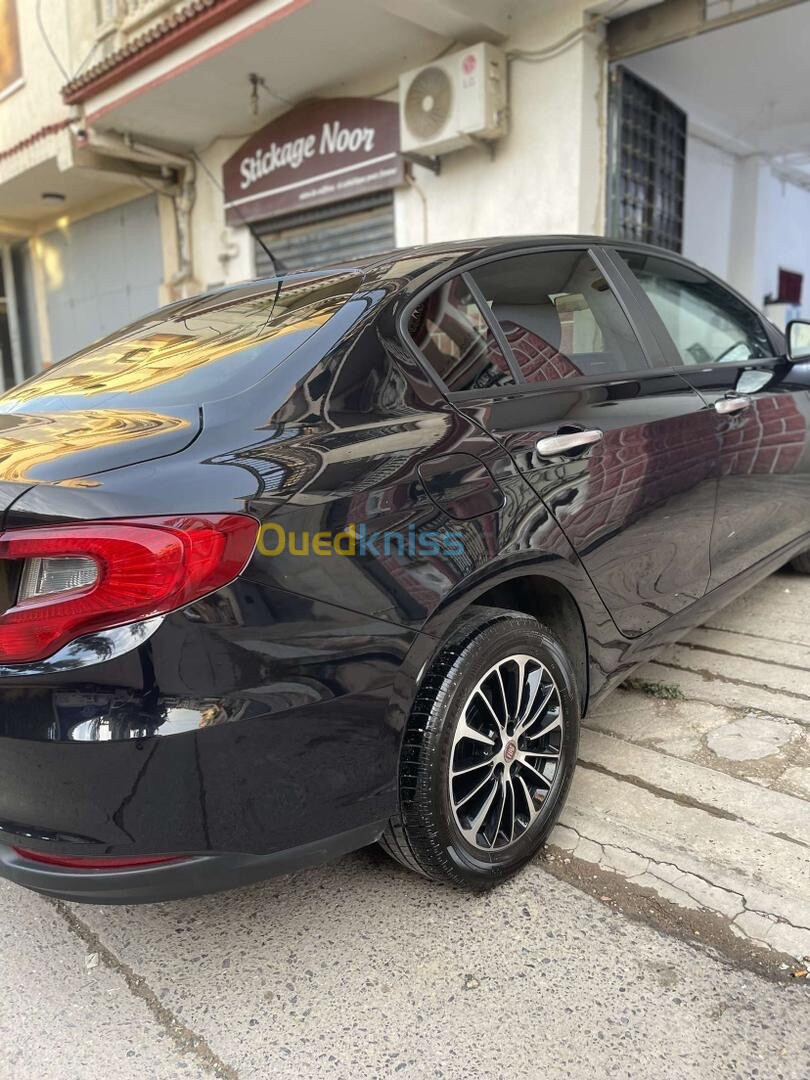 Fiat Tipo 2024 City