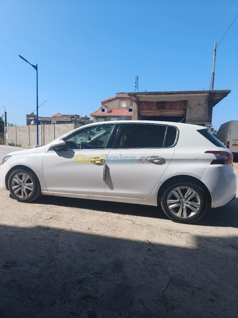 Peugeot 308 2015 Active