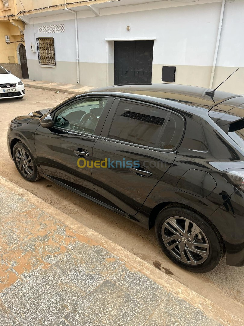 Peugeot 208 2023 Aller