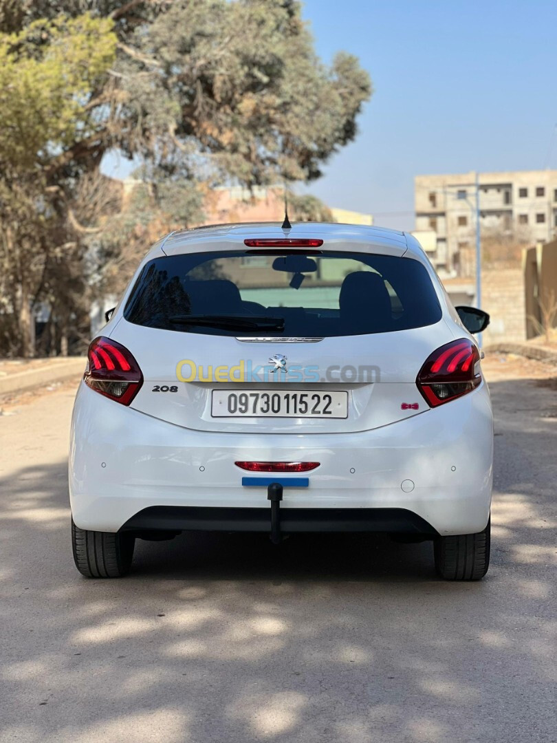 Peugeot 208 2015 Allure Facelift