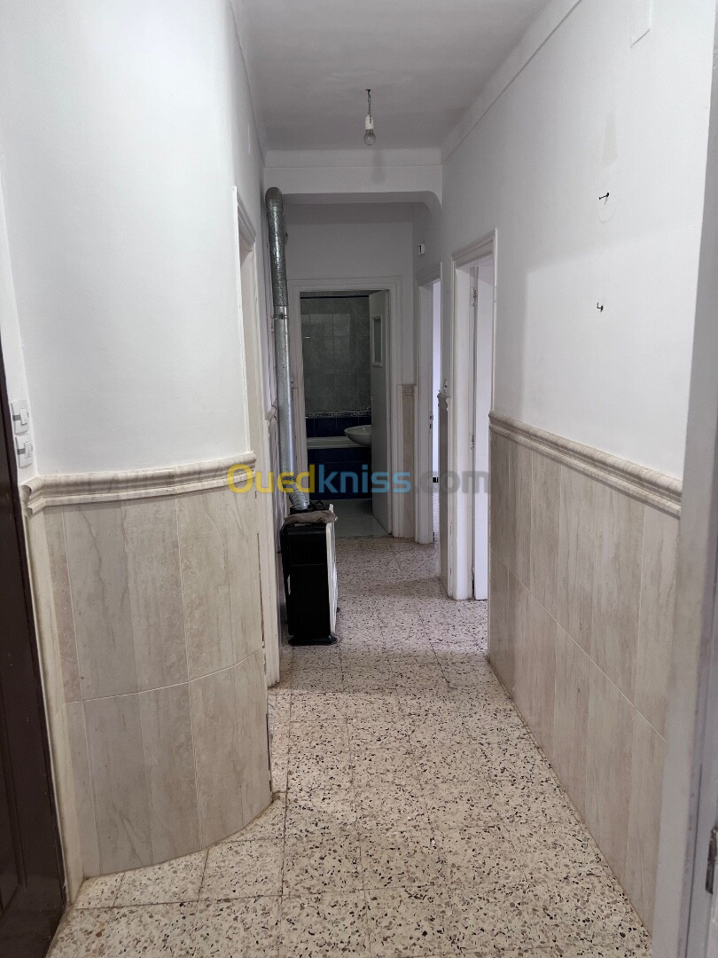 Location Appartement F3 Alger Bouzareah