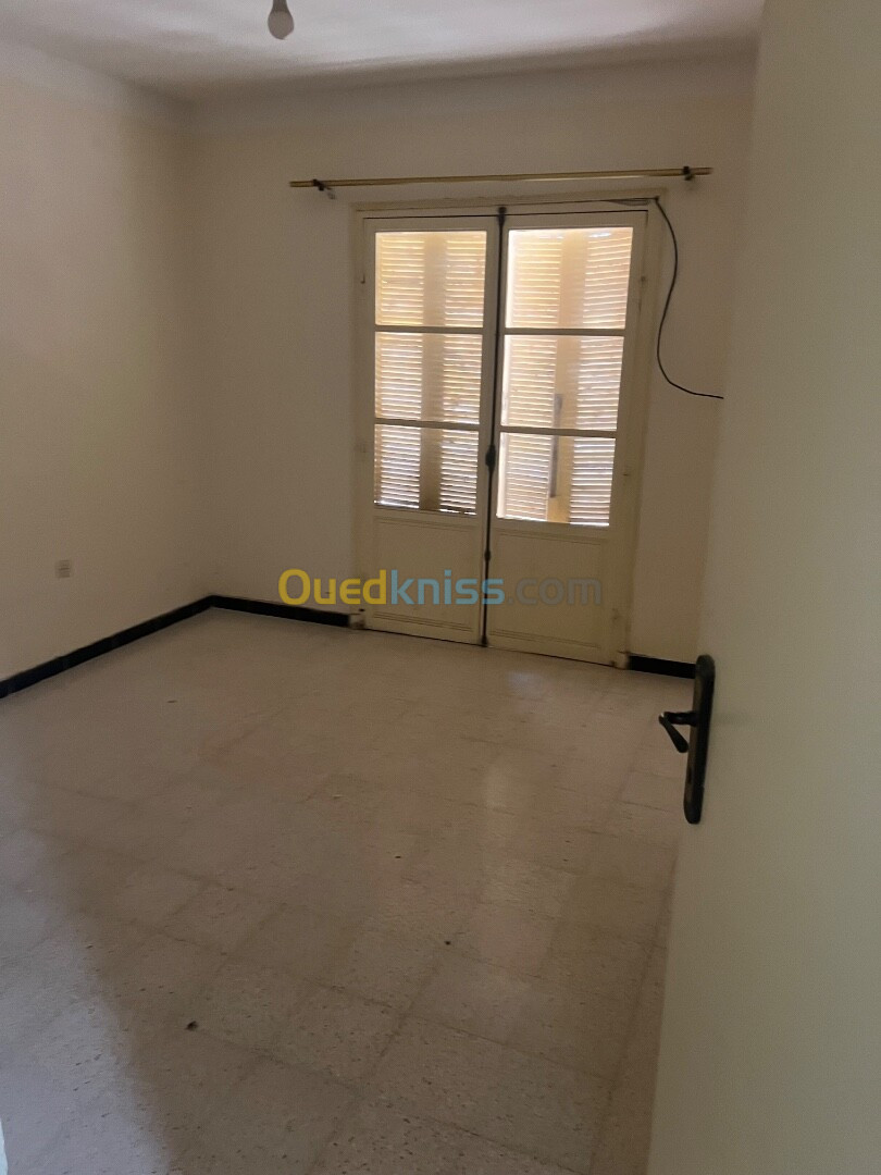 Vente Appartement F3 Alger Bouzareah