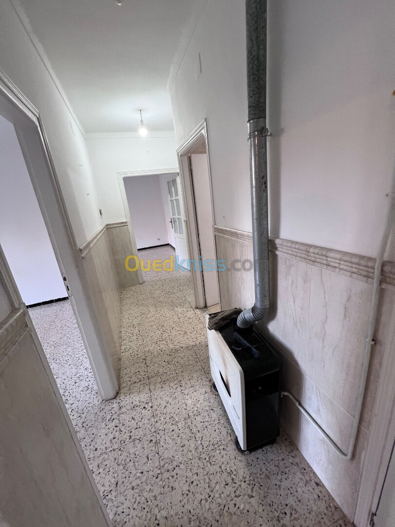 Location Appartement F3 Alger Bouzareah