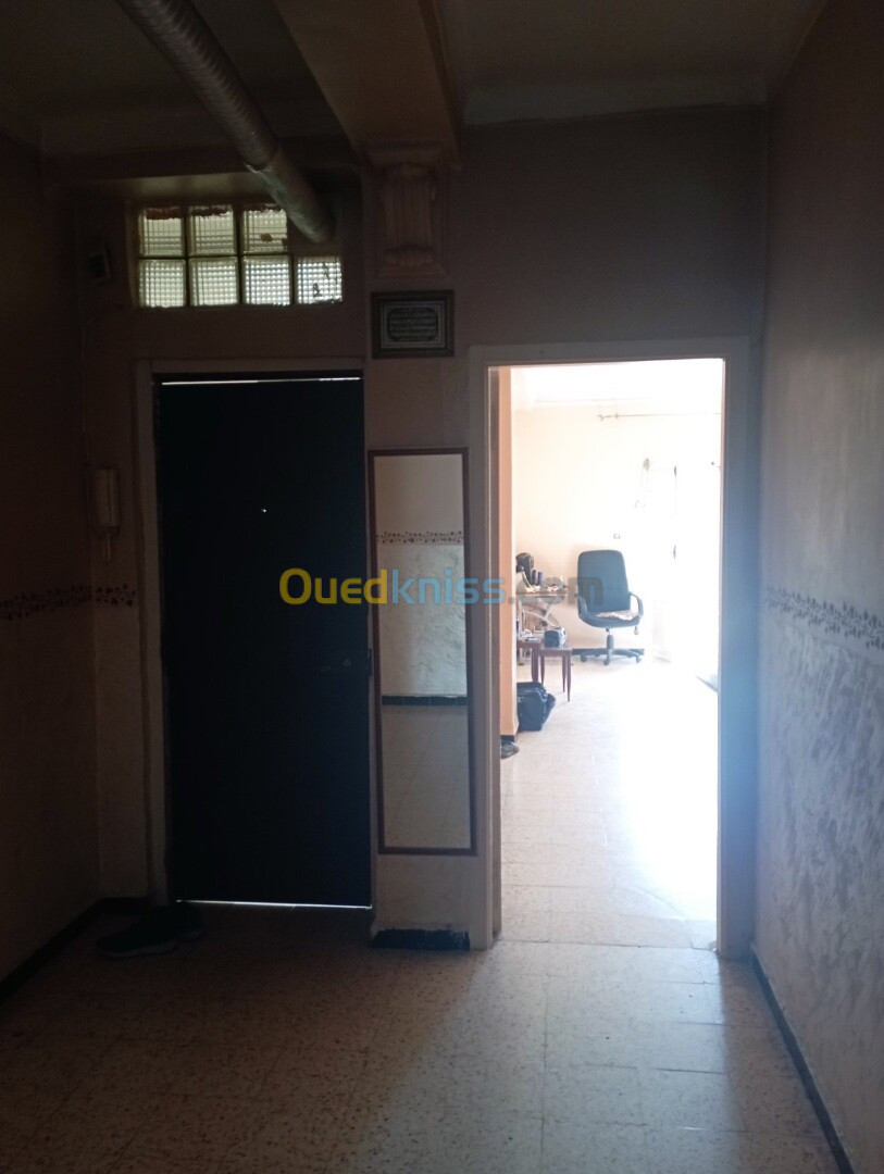 Location Appartement F3 Alger Bouzareah