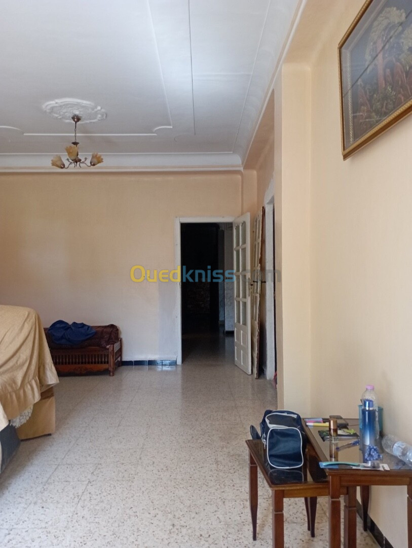 Location Appartement F3 Alger Bouzareah