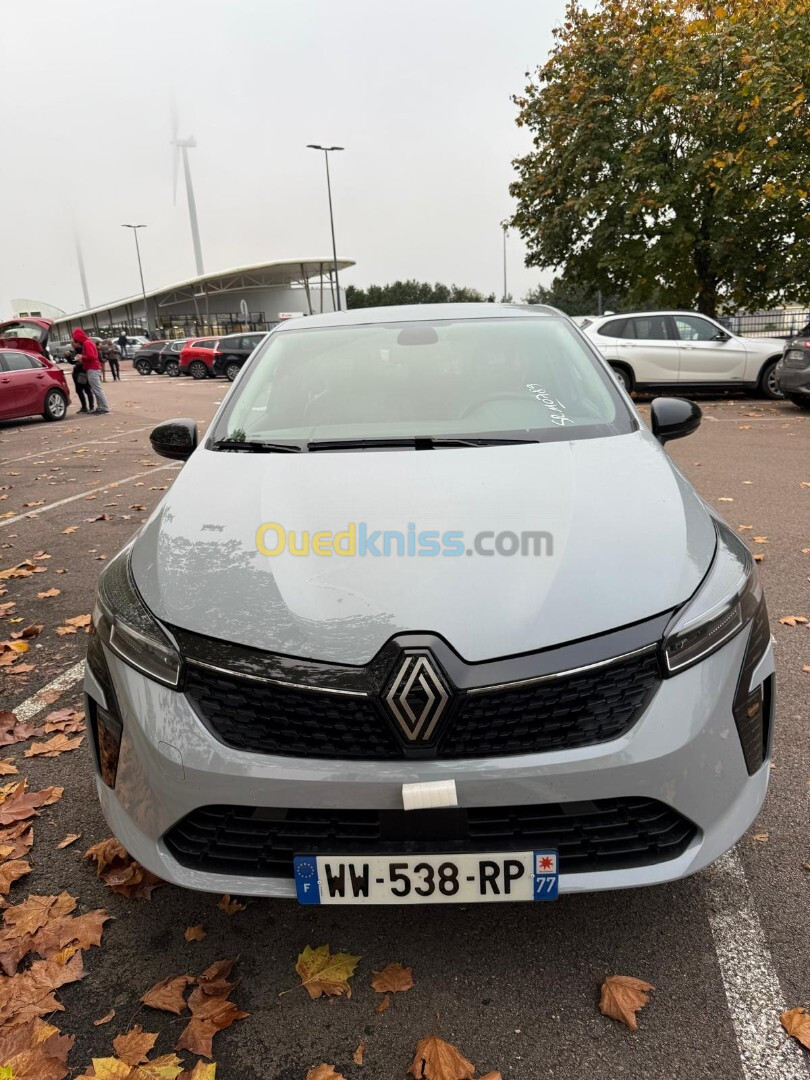 Renault Clio 2024 