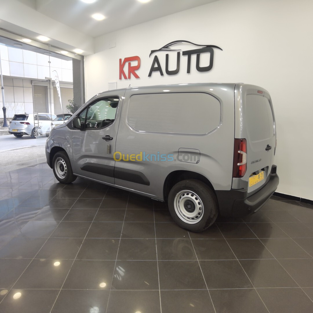 Fiat DOBLO 2024 VU