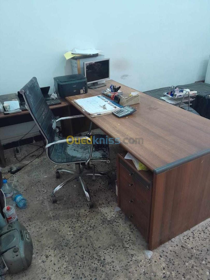 Vente Lot de meubles de bureau Italien