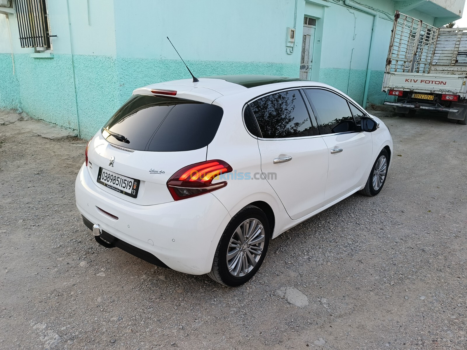 Peugeot 208 2015 Allure Facelift