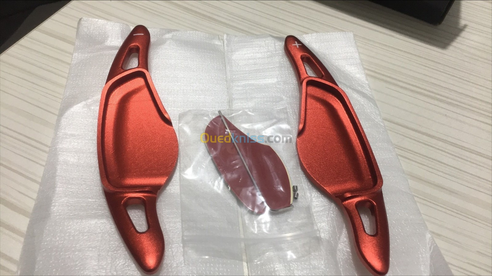 palettes de changement de vitesse au volant DSG pour BMW Serie 5 G30 Rouge