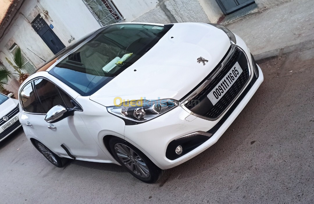 Peugeot 208 2016 Allure Facelift