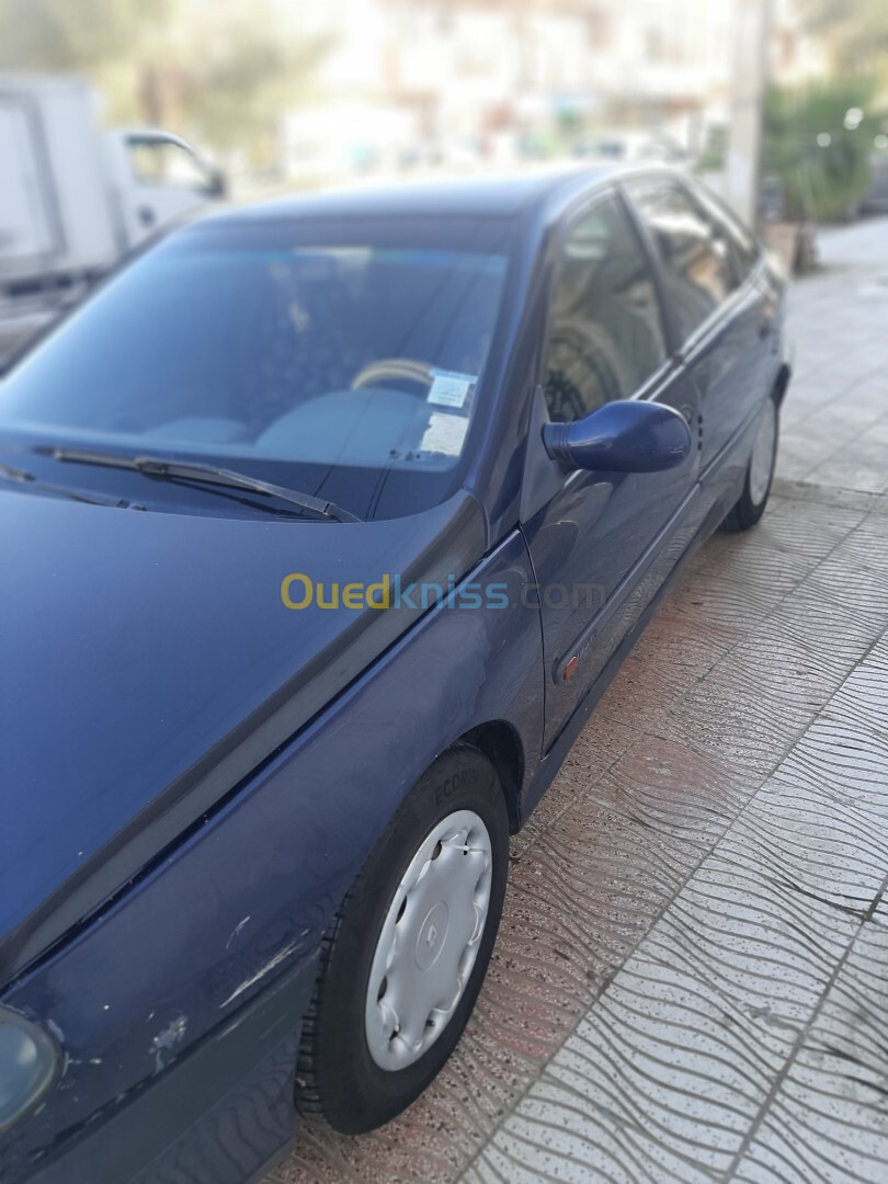 Renault Laguna 1999 1