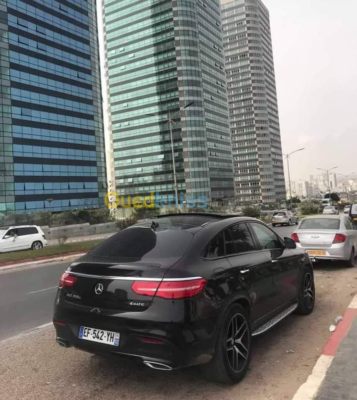 Location de voitures VIP en Algérie 