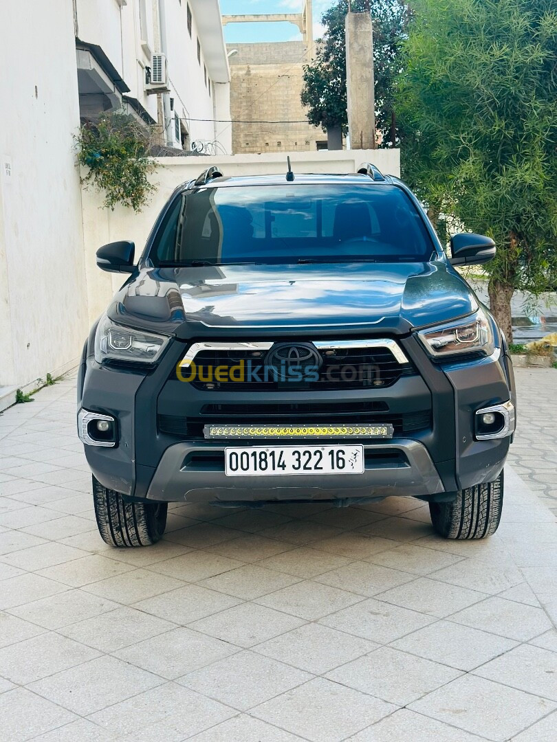 Toyota Hilux 2022 LEGEND DC 4x4 Pack Luxe